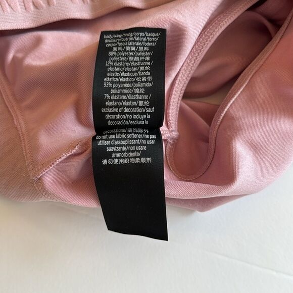 VICTORIA'S SECRET PINK ULTIMATE LIGHTLY LINED BRA PINK SMALL DD - Picture 4 of 6